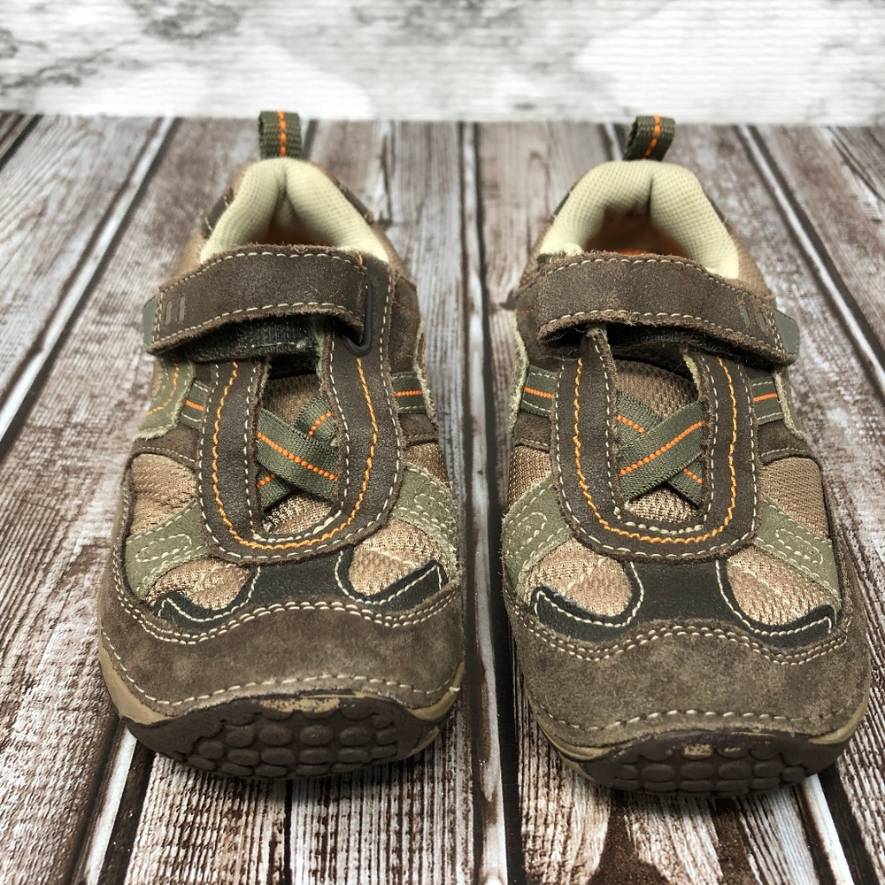 Stride Rite Brown Ashton Boys Size 10